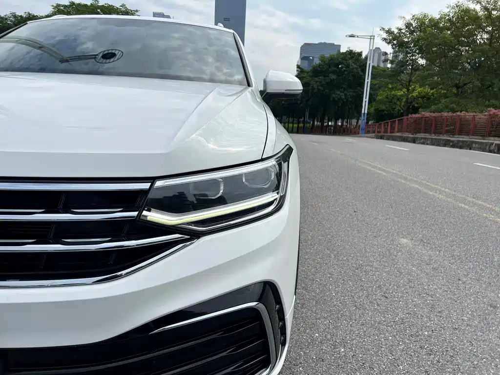 Volkswagen Tiguan X X 2022 330TSI