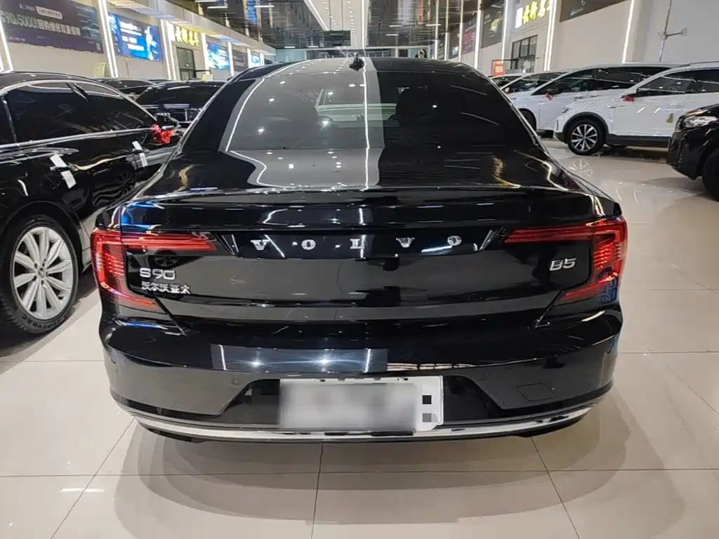 Volvo S90 — миниатюра 6