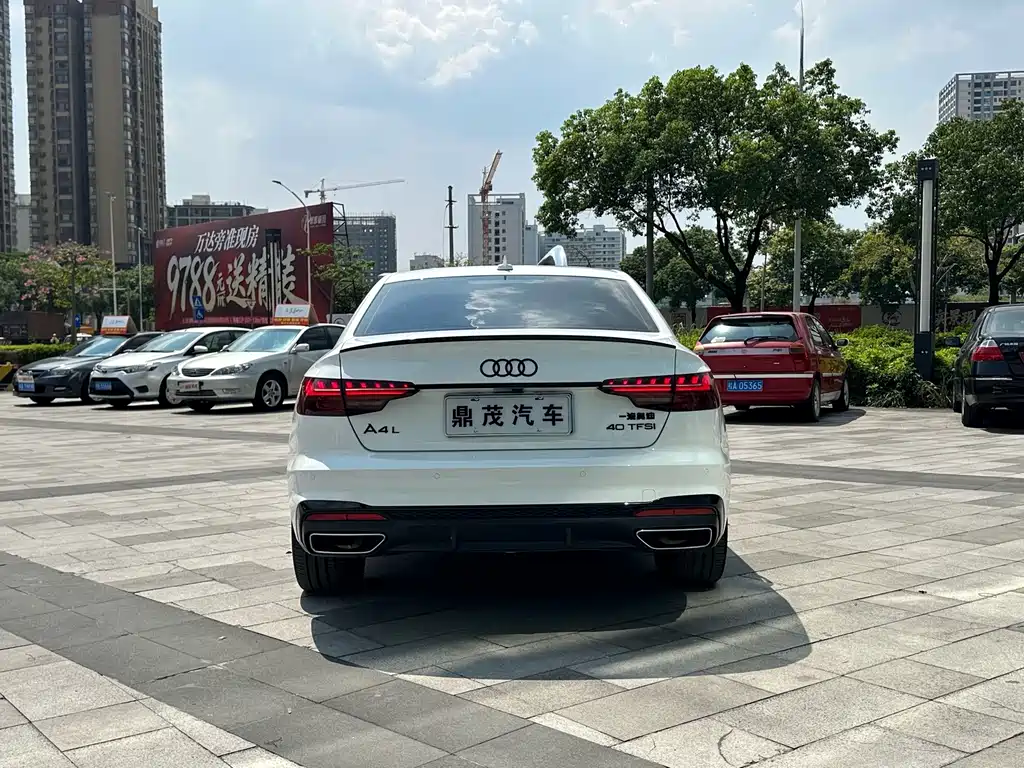 Audi A4L — миниатюра 4