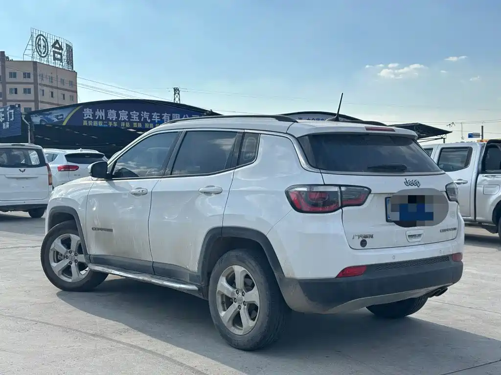 Jeep Compass — миниатюра 5