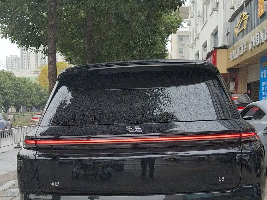 Li Auto IDEAL L8