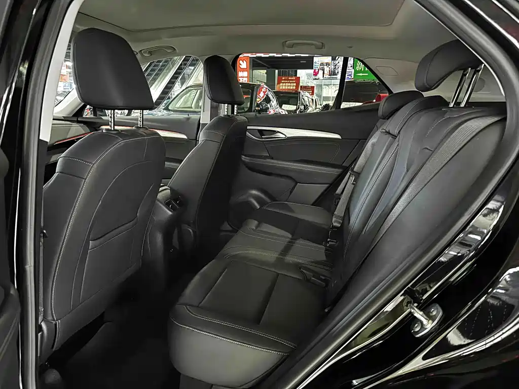 Buick Envision S — миниатюра 10