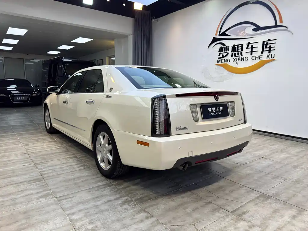 Cadillac SLS 2007 2.8 Luxury