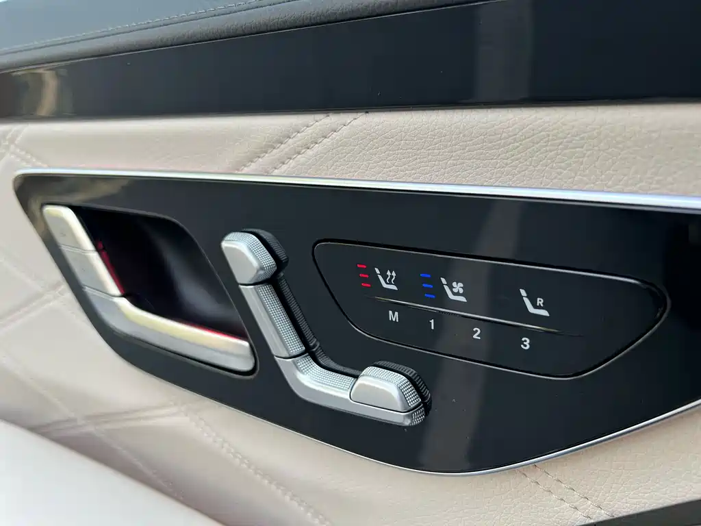 Mercedes-Benz S-Class — миниатюра 11
