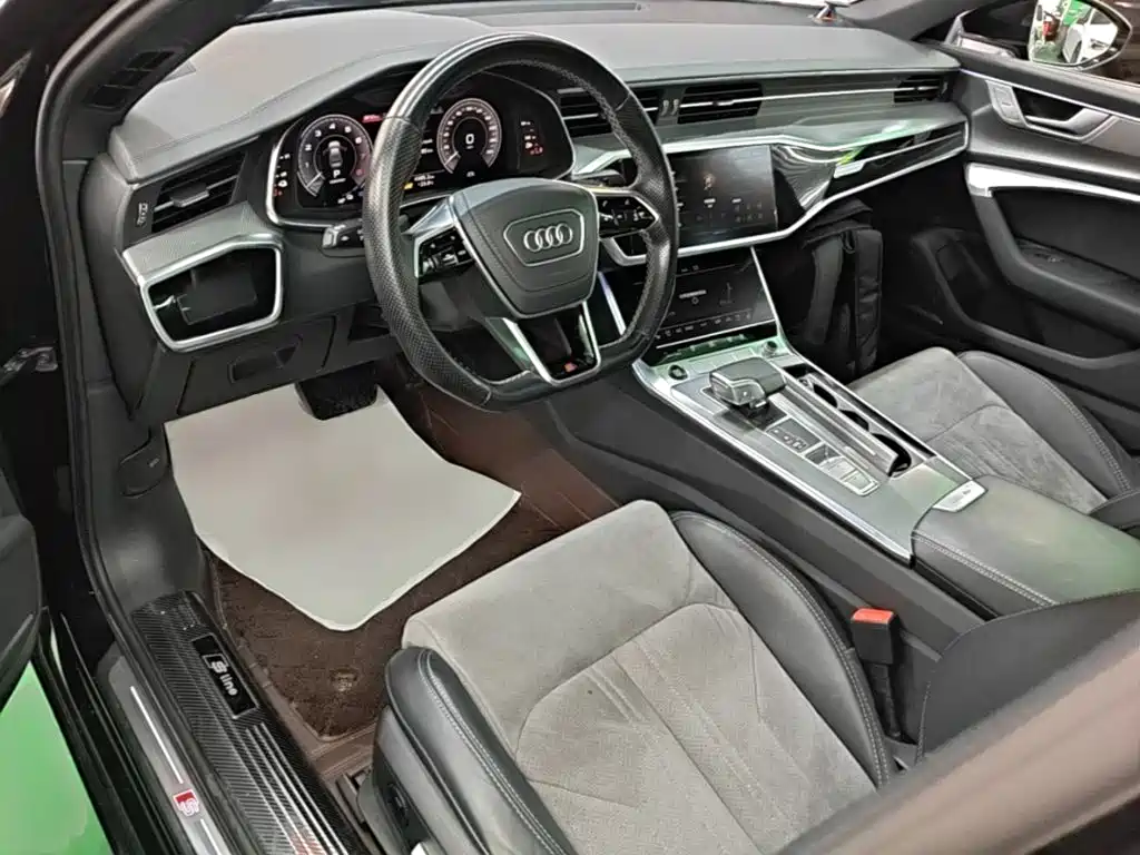 Audi A6L New Energy — миниатюра 10