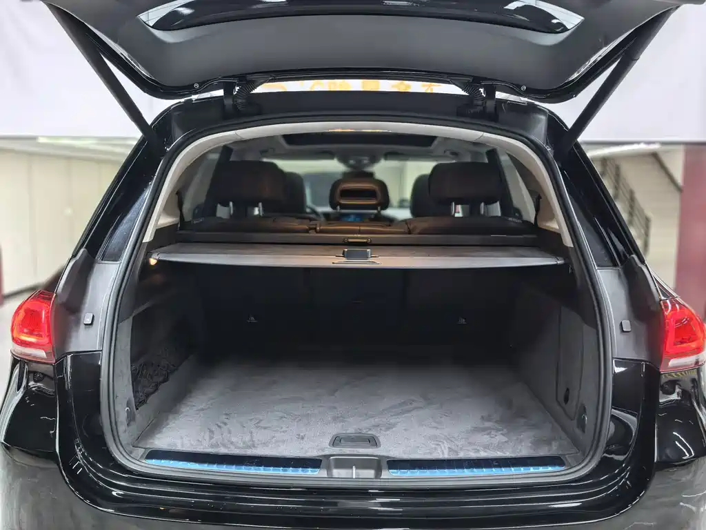 Mercedes-Benz GLE (Import) — миниатюра 30