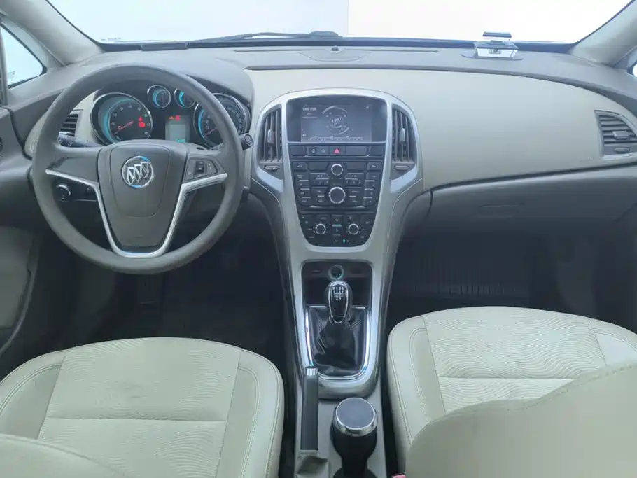 Buick Excelle — миниатюра 12