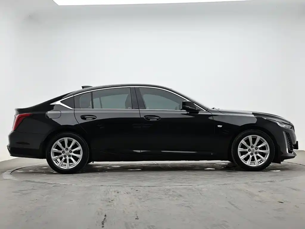Cadillac CT5 — миниатюра 5