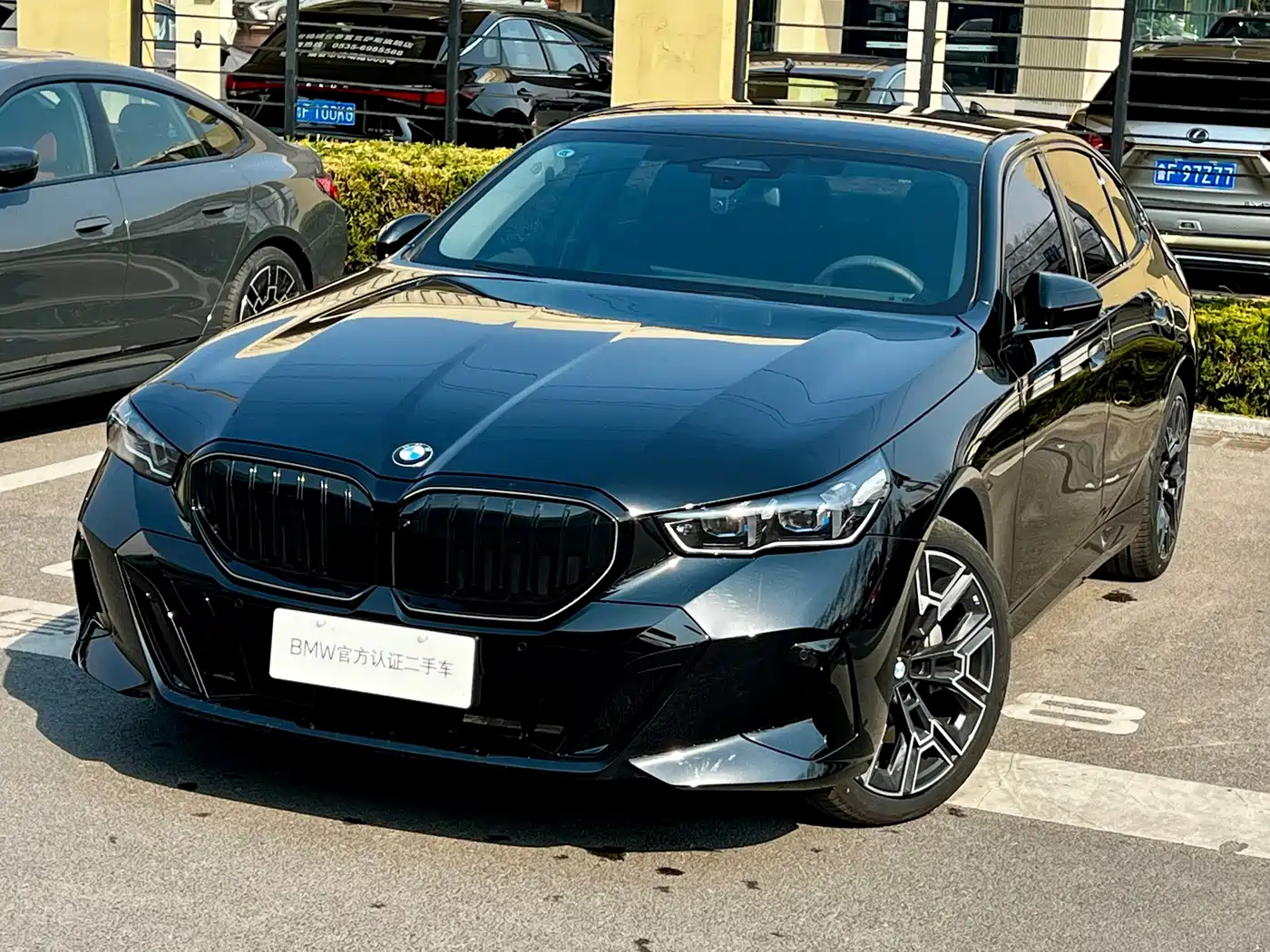 宝马5系 2025款 530Li 尊享型 M运动套装 2025
