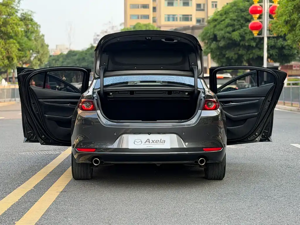Mazda 3 Axela — миниатюра 16