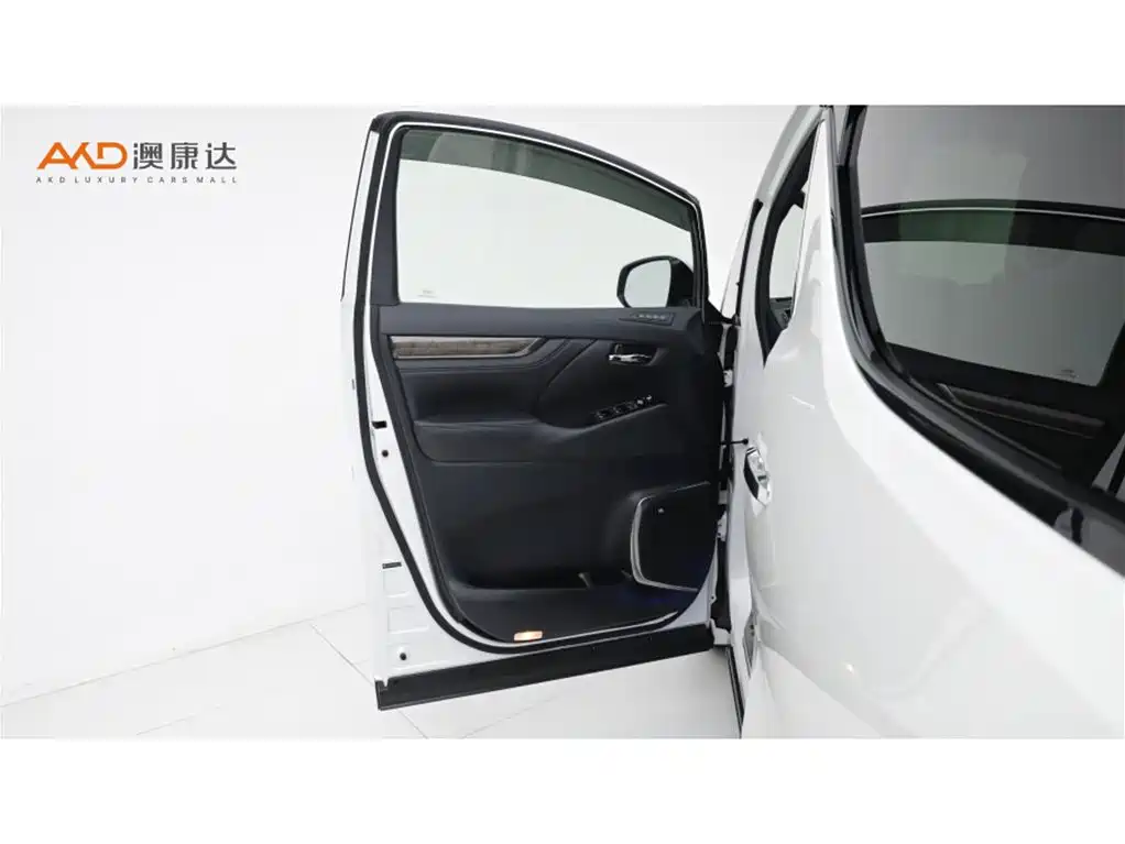 Toyota Vellfire — миниатюра 11