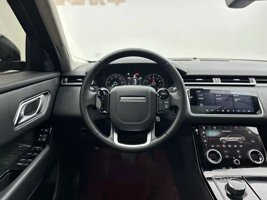 Land Rover Velar — миниатюра 8