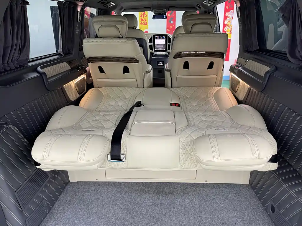 Mercedes-Benz Vito — миниатюра 32