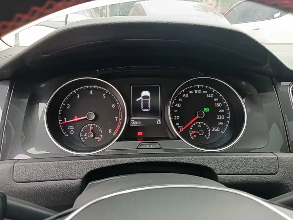 Volkswagen Golf — миниатюра 12