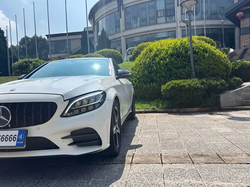 Mercedes-Benz C-Class — миниатюра 4