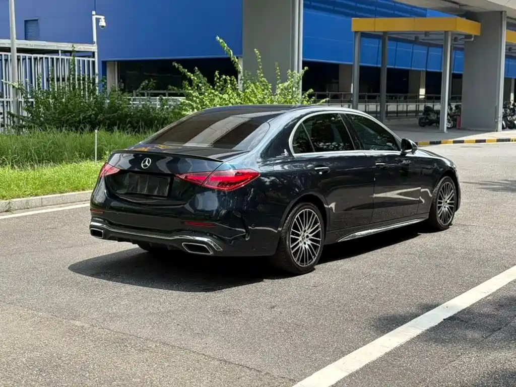 Mercedes-Benz C-Class — миниатюра 4