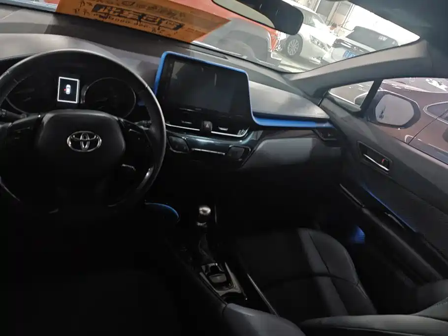 Toyota IZOA — миниатюра 13