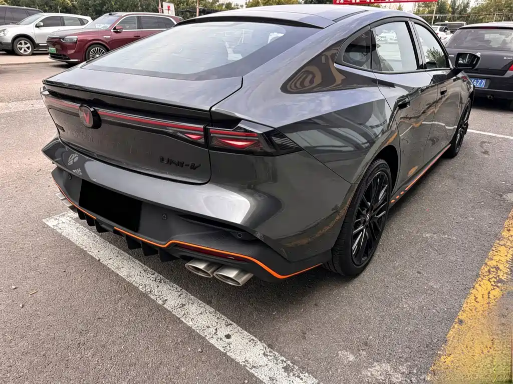 Changan UNI-V — миниатюра 4