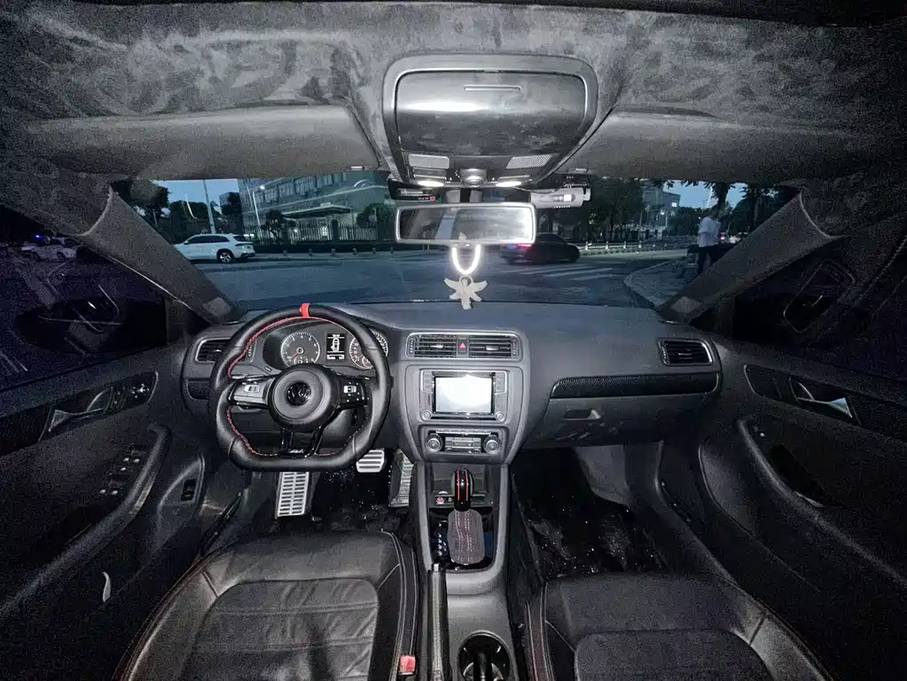 Volkswagen Sagitar — миниатюра 9
