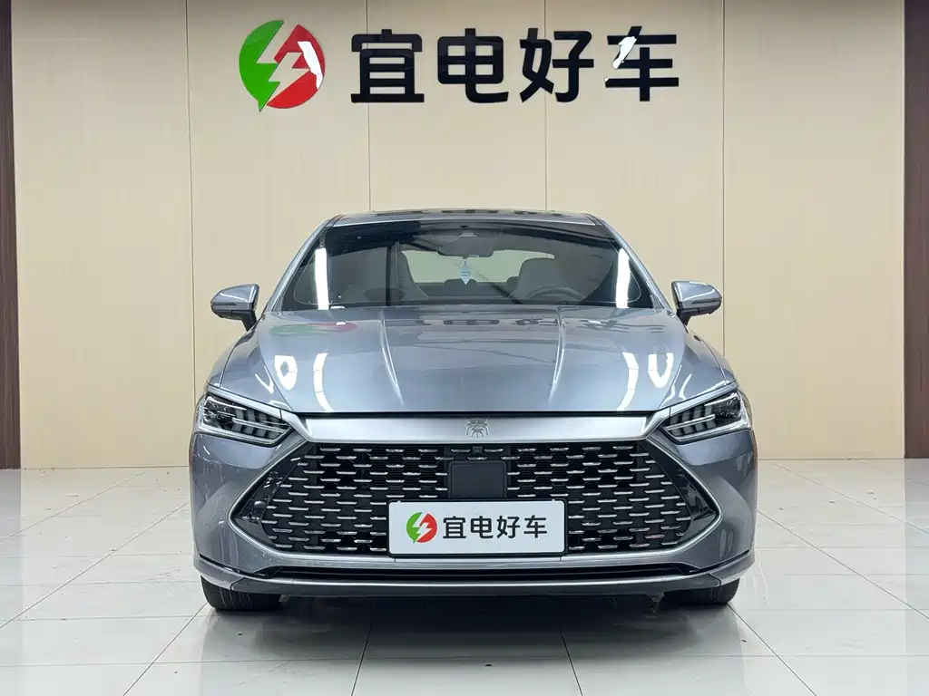 BYD Qin Plus PLUS 2023 Champion DM-i 120KM