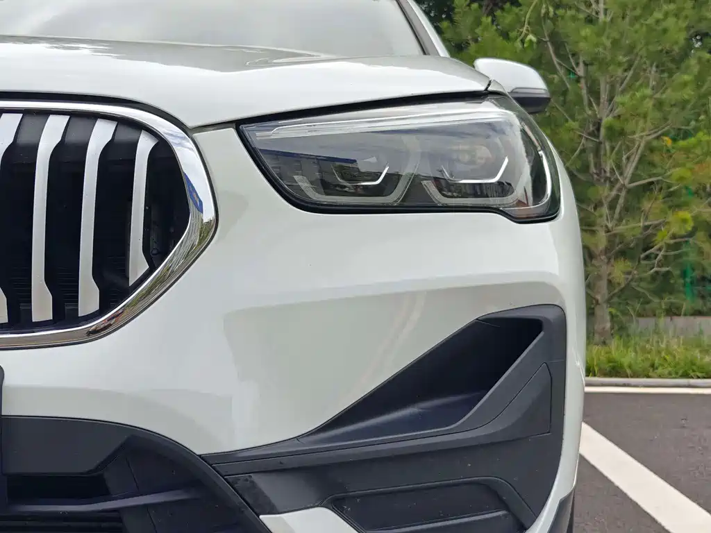 BMW  X1