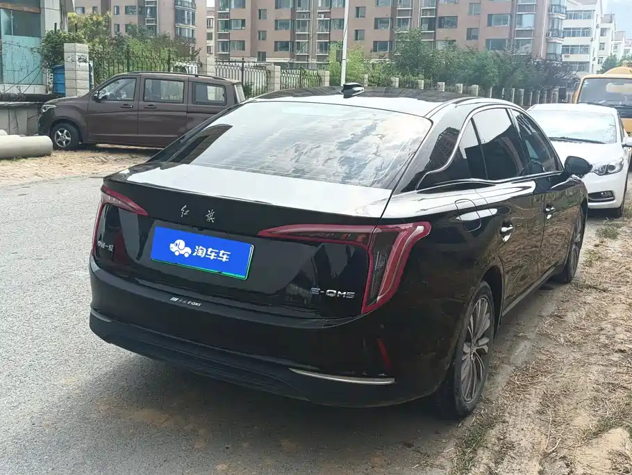Hongqi Hongqi E-QM5 — миниатюра 3