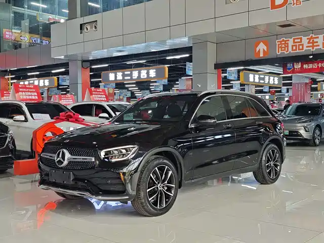 MERCEDES-BENZ GLC