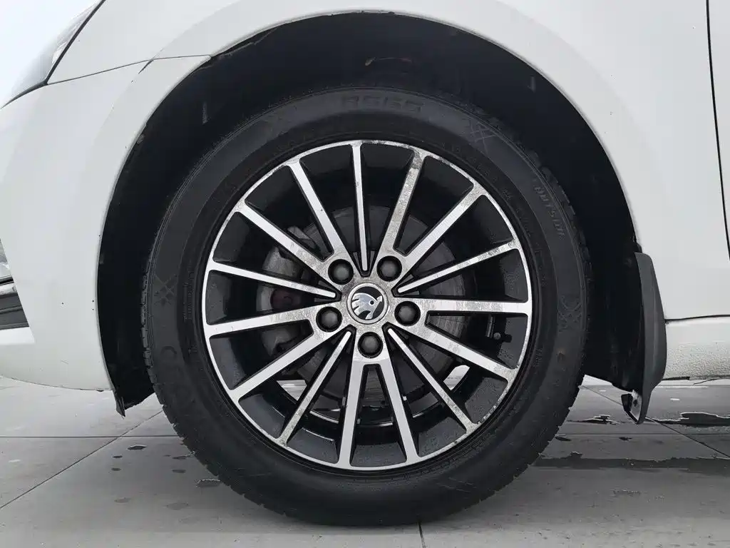 Skoda Octavia — миниатюра 17