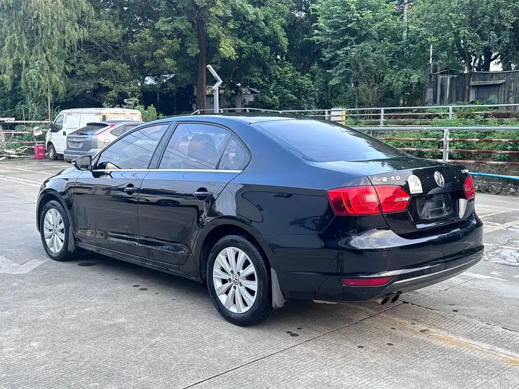 Volkswagen Sagitar — миниатюра 6
