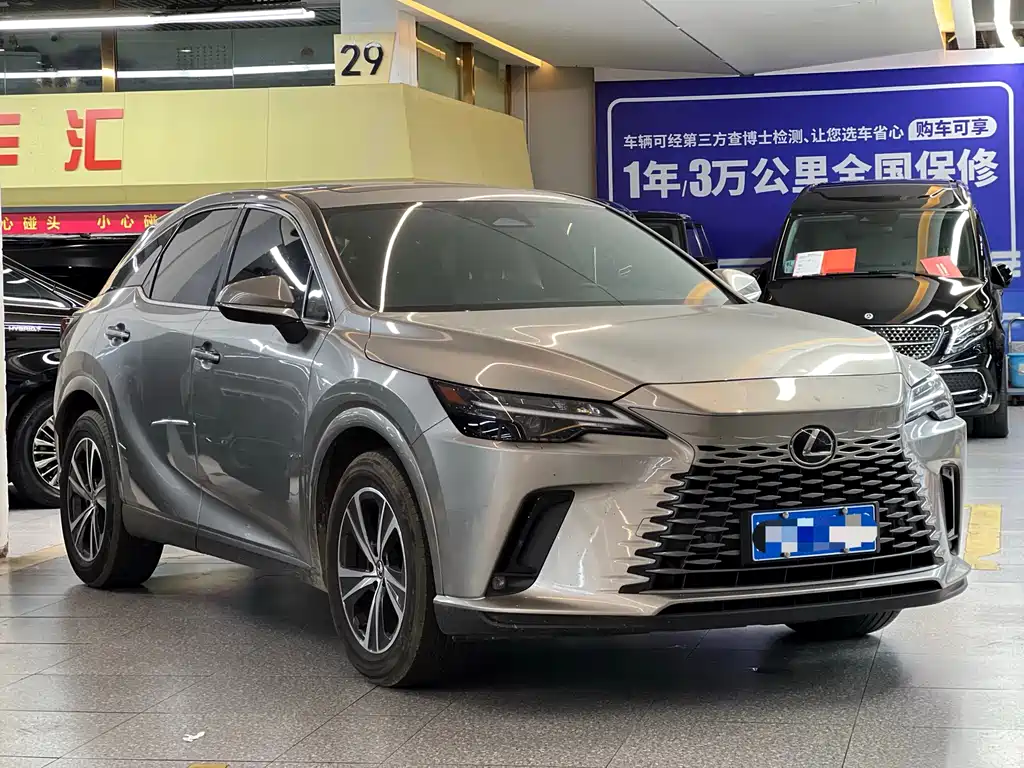 Lexus RX — миниатюра 2