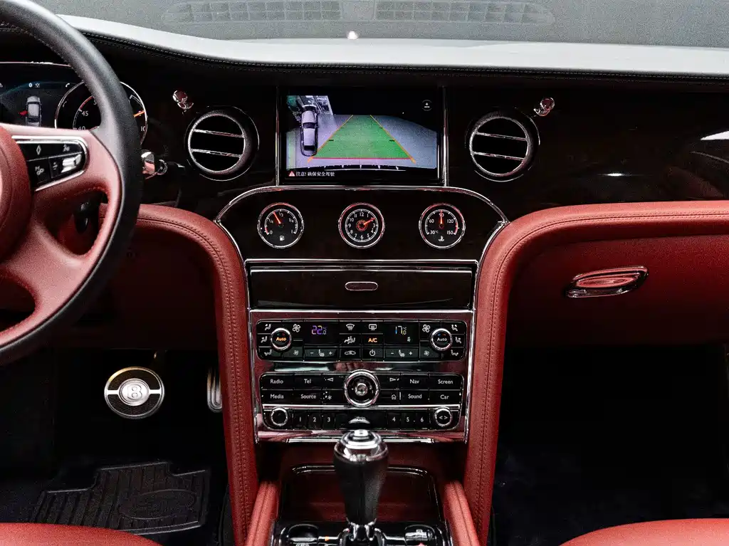 Bentley Mulsanne — миниатюра 24