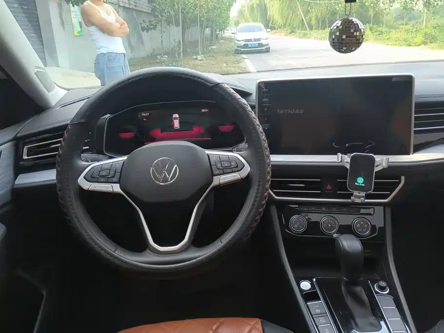 Volkswagen Sagitar — миниатюра 15