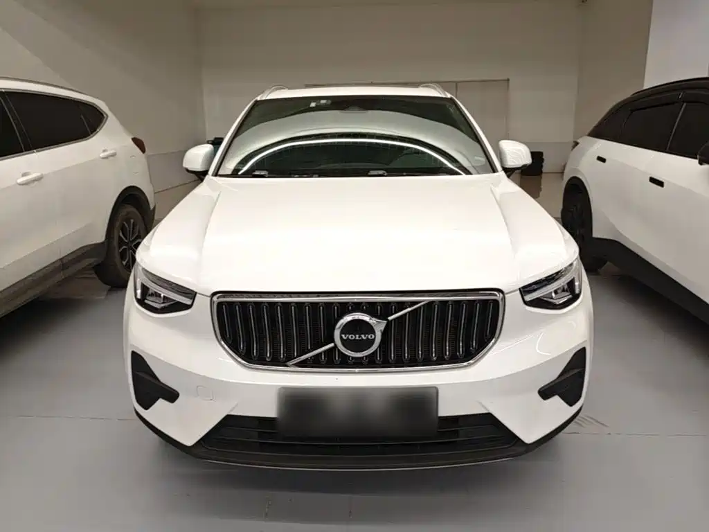 Volvo XC40 — миниатюра 3