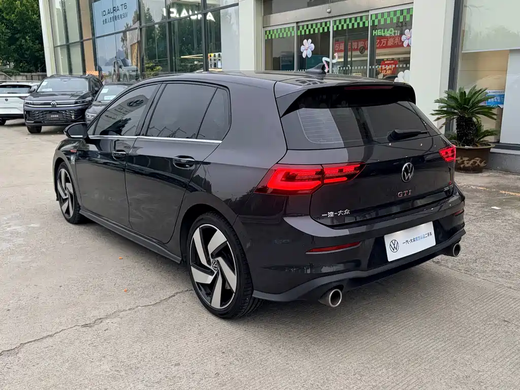 Volkswagen Golf GTI — миниатюра 11