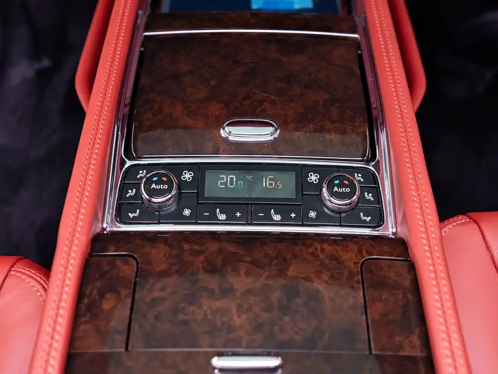 Bentley Mulsanne — миниатюра 31