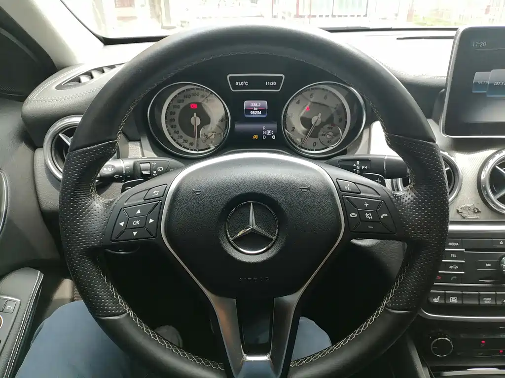 Mercedes-Benz GLA — миниатюра 5