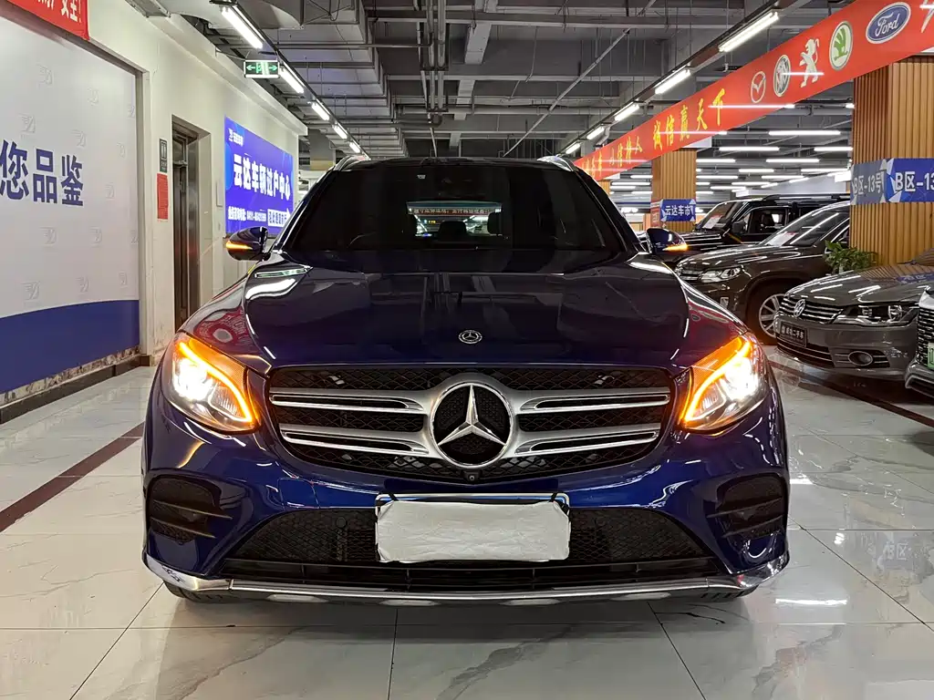 MERCEDES-BENZ GLC