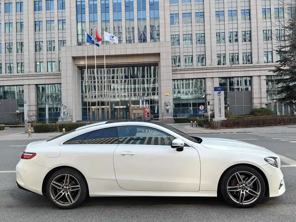 Mercedes-Benz E-Class E 2019 E 200 4MATIC