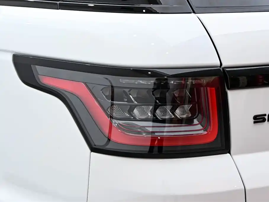 Land Rover Range Rover Sport Sport 2022 P400e SE