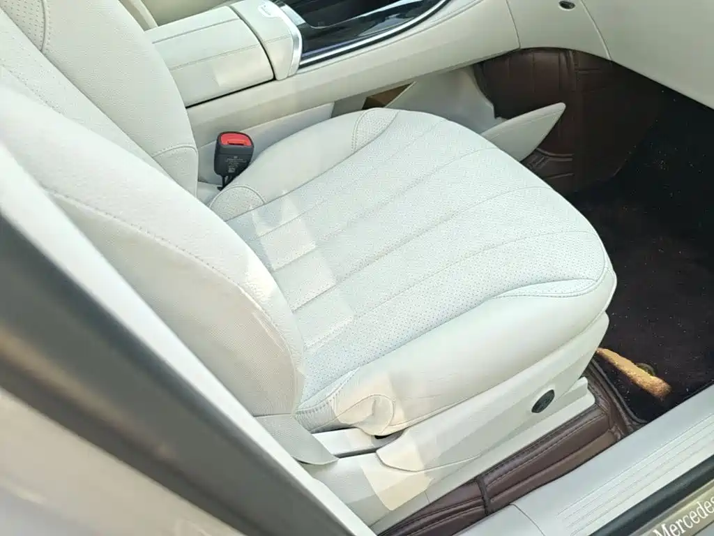 Mercedes-Benz EQE SUV — миниатюра 25