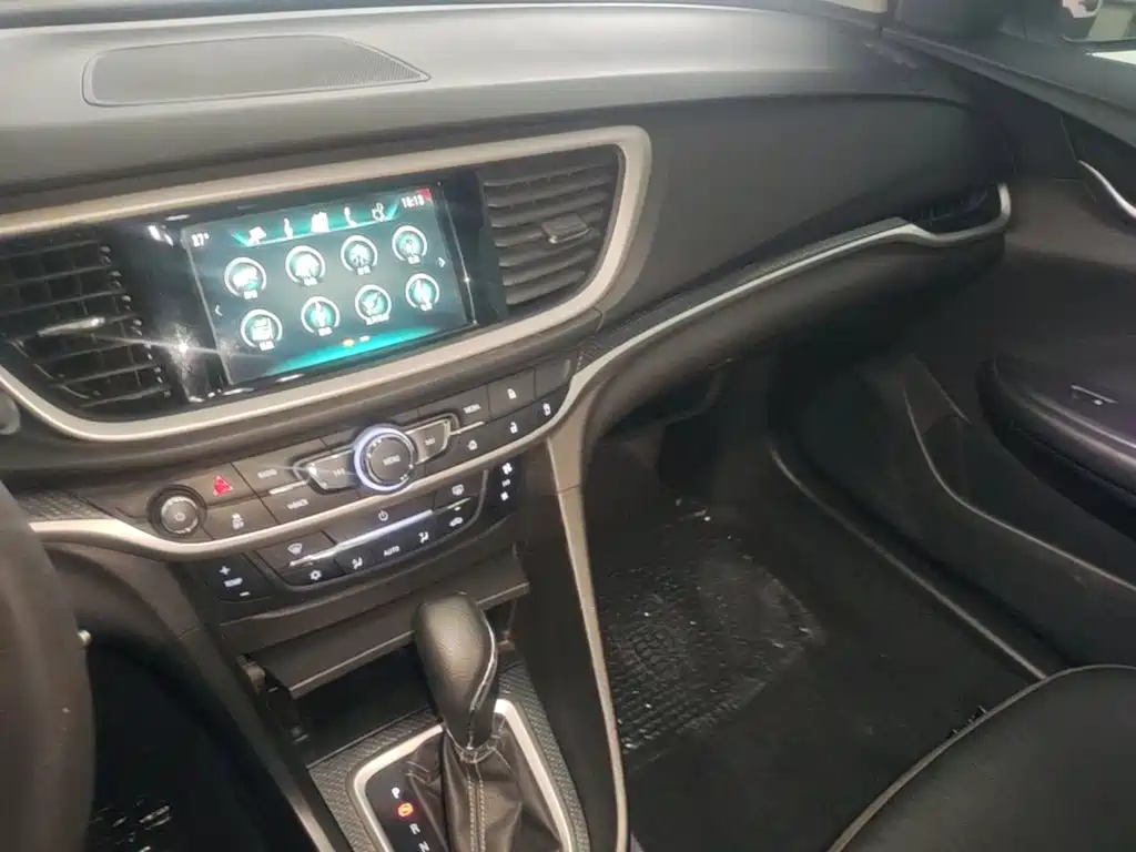 Buick Excelle — миниатюра 9