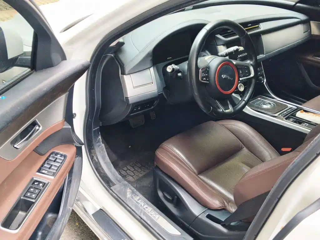 Jaguar XFL — миниатюра 14