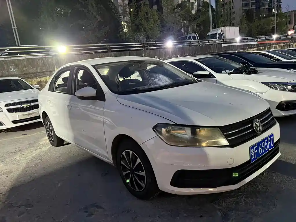 Volkswagen Santana — миниатюра 6