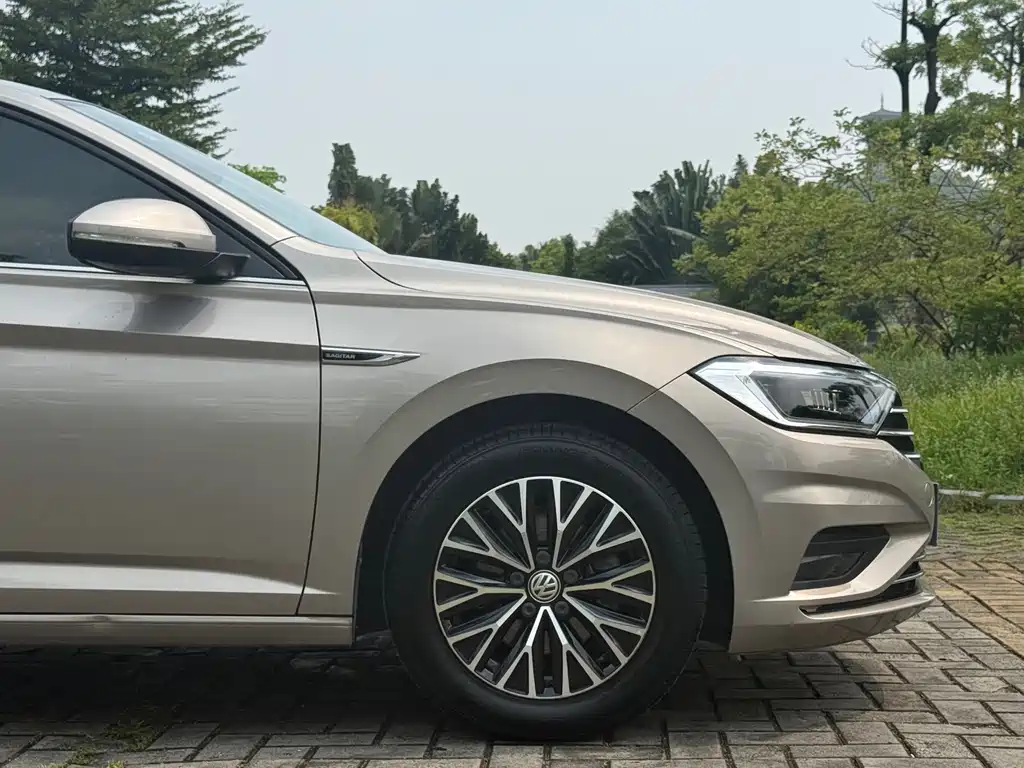Volkswagen Sagitar — миниатюра 14