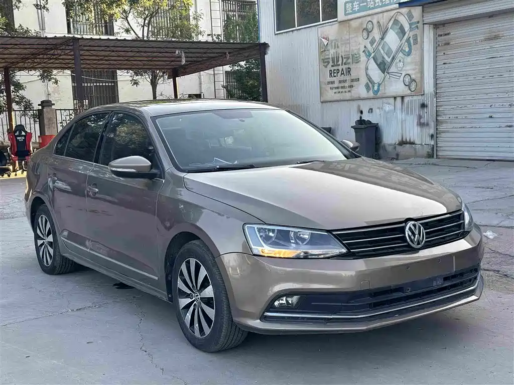 Volkswagen Sagitar