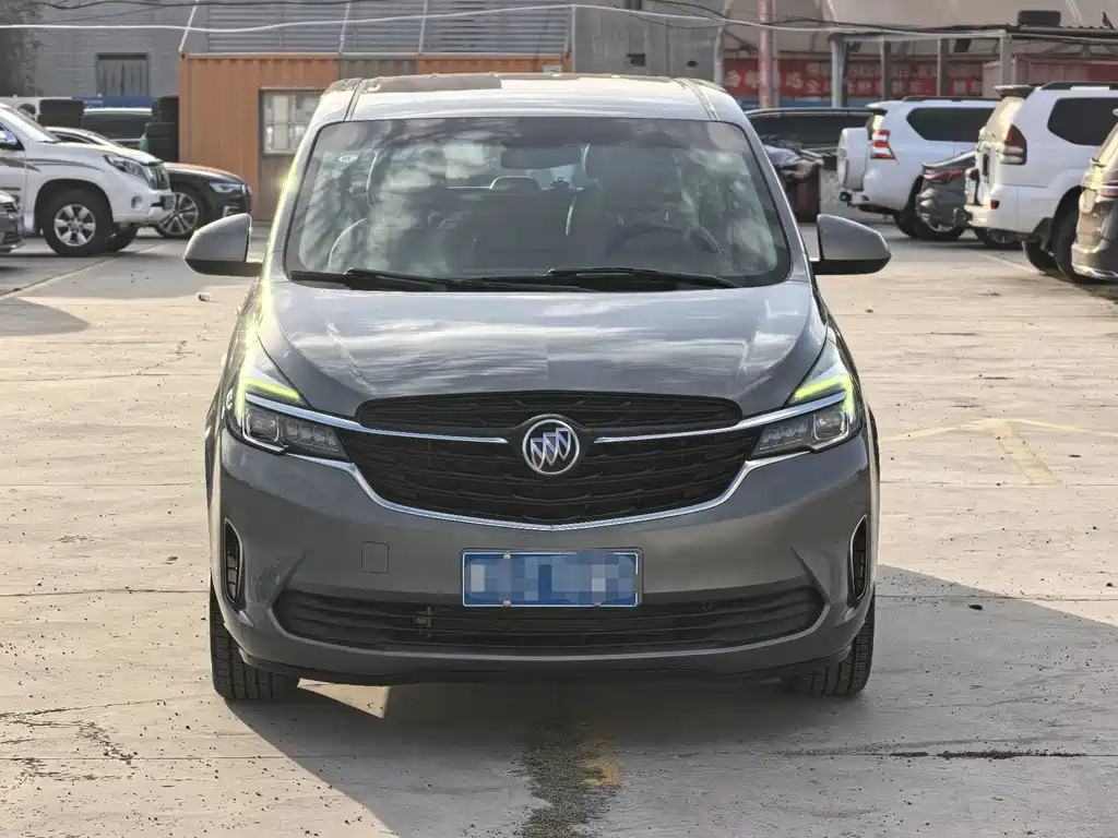Buick GL8 — миниатюра 2