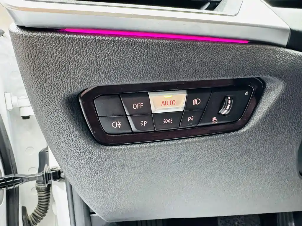 BMW 3 Series — миниатюра 10