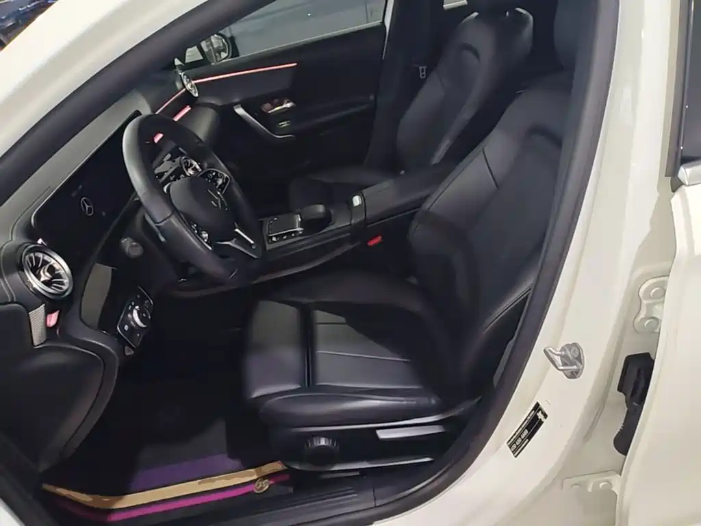 Mercedes-Benz A-Class — миниатюра 15