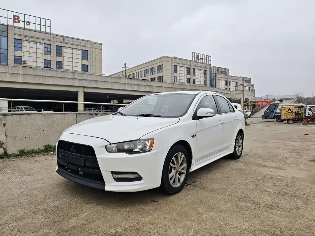 Mitsubishi Lancer EX