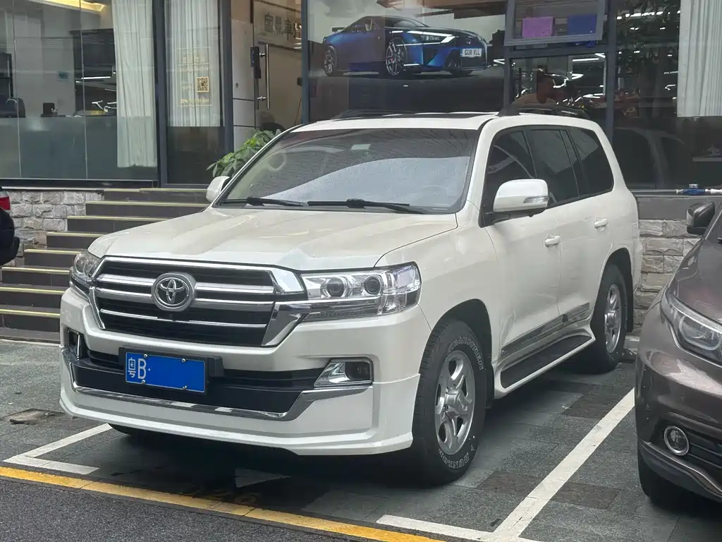 Toyota Land Cruiser 2018